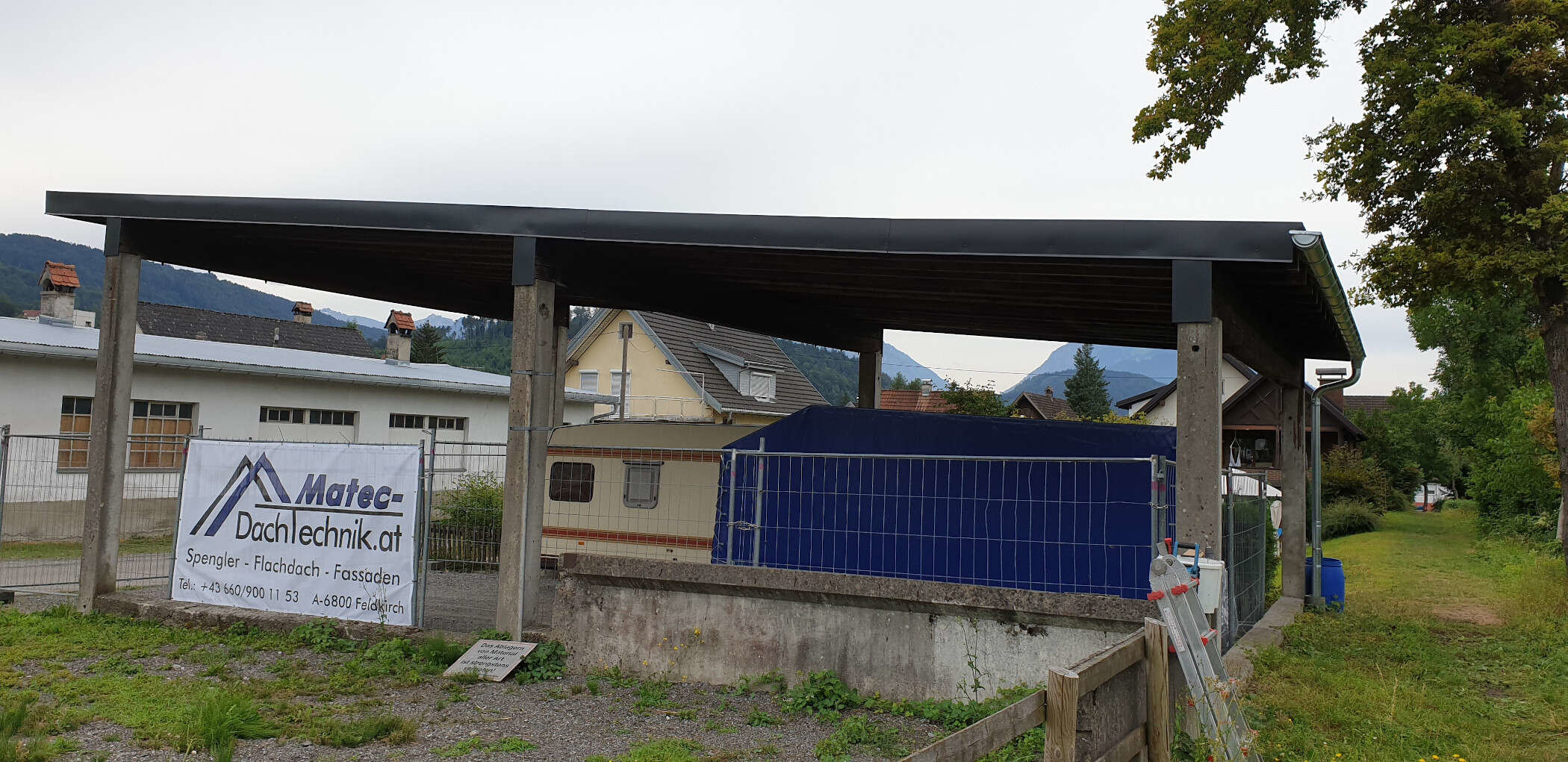 großes Carport von Matec Dachtechnik